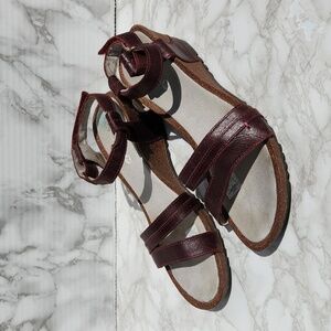 Merrell REVALLI AURA Deep Purple Strappy Wedge Leather Sandal (8)